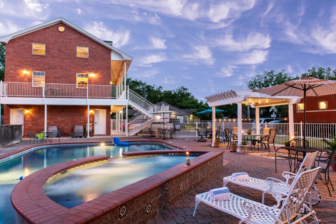 Woodrow House Bed & Breakfast Lubbock Exterior photo